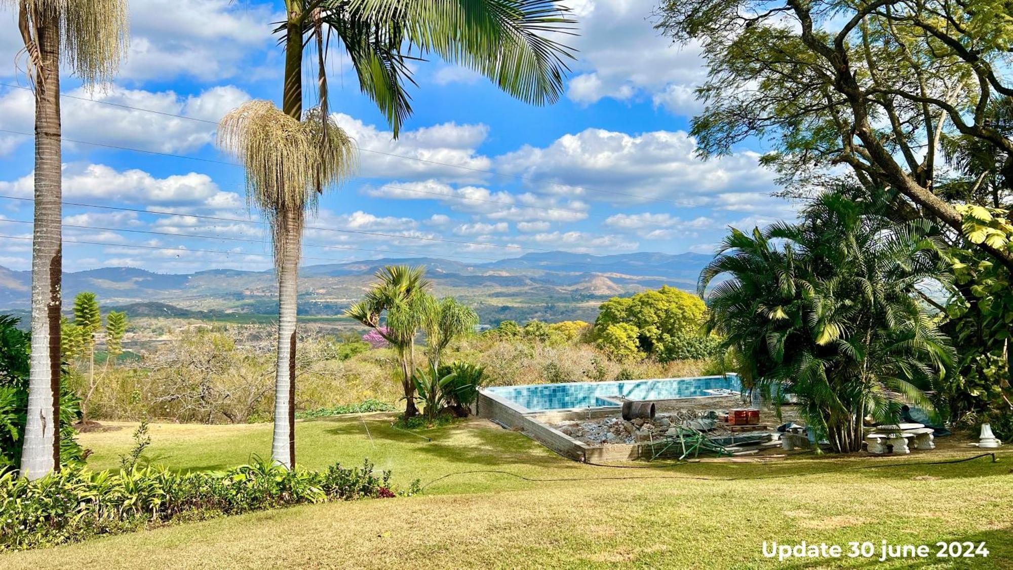 Loerieroep Estate - Mountainview Selfcatering Accommodation Nelspruit 넬스프리트 외부 사진