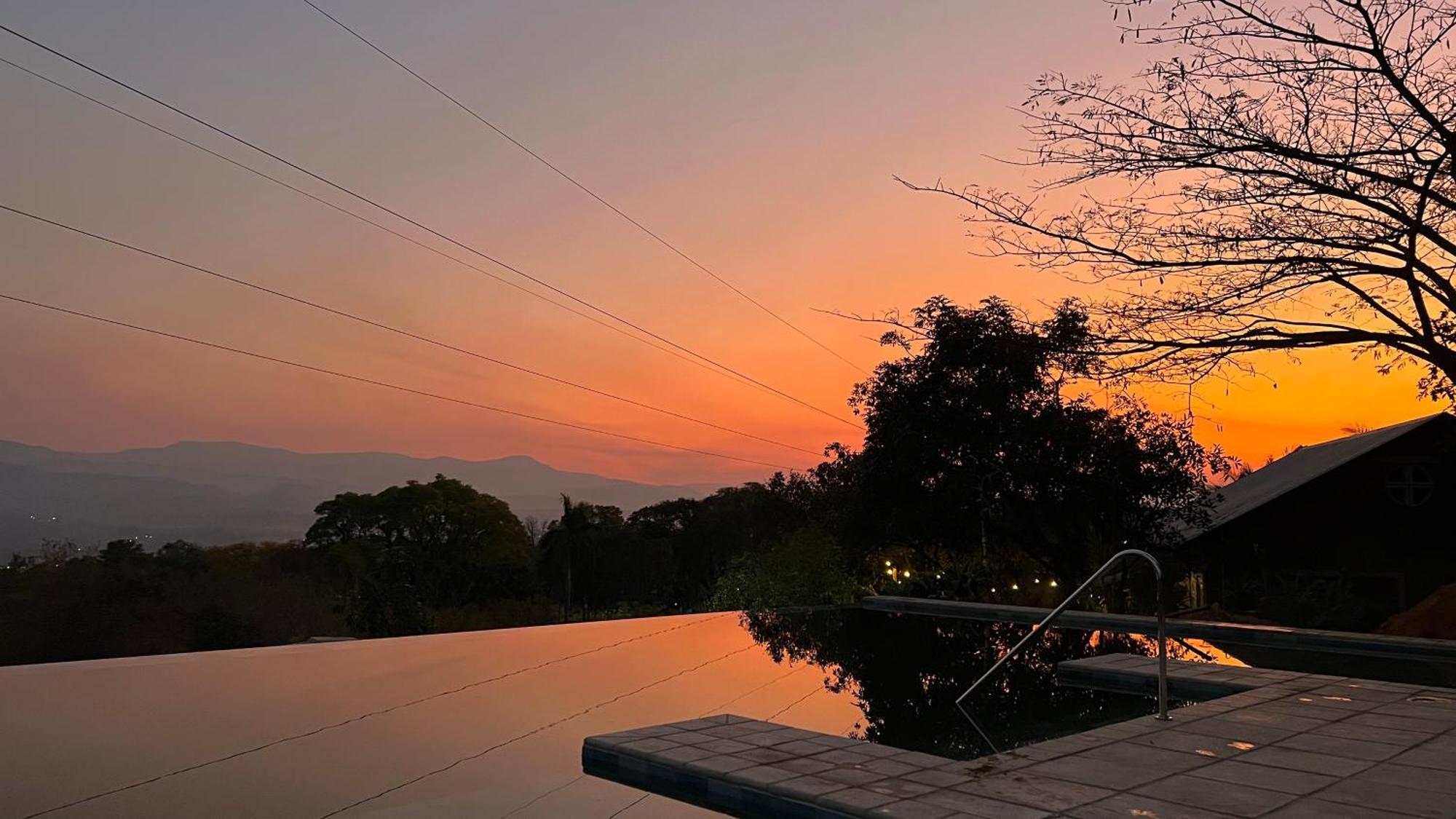 Loerieroep Estate - Mountainview Selfcatering Accommodation Nelspruit 넬스프리트 외부 사진