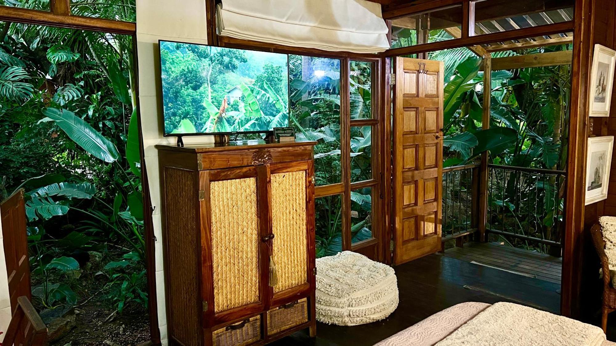 Loerieroep Estate - Mountainview Selfcatering Accommodation Nelspruit 넬스프리트 외부 사진