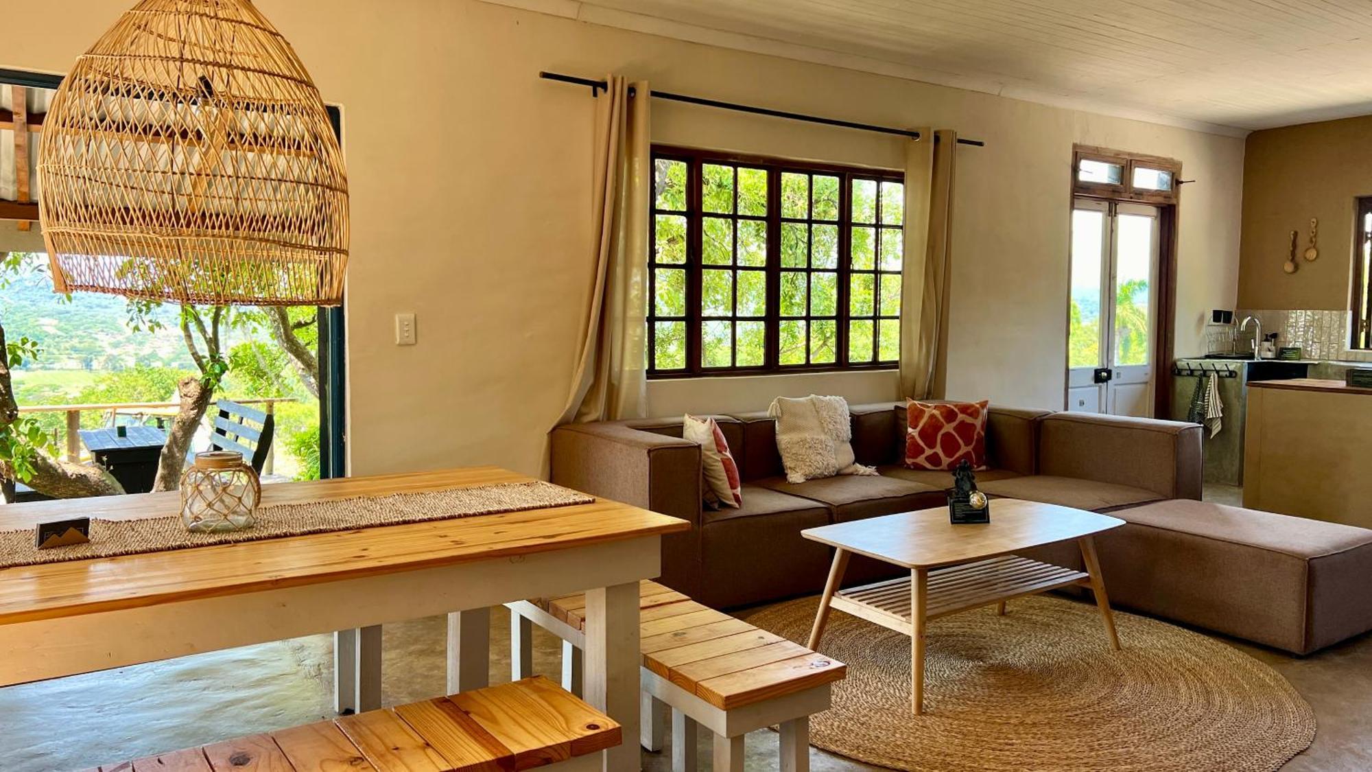 Loerieroep Estate - Mountainview Selfcatering Accommodation Nelspruit 넬스프리트 외부 사진