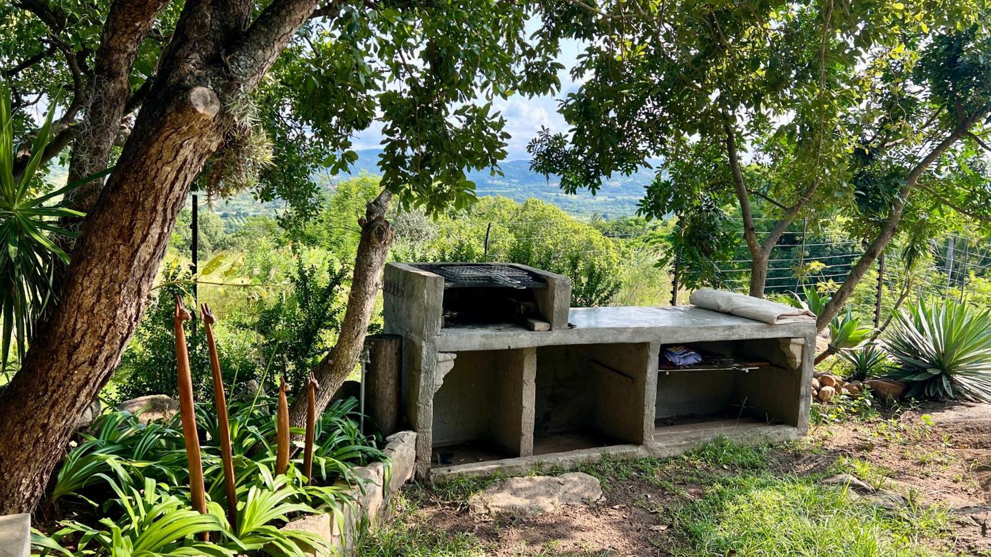 Loerieroep Estate - Mountainview Selfcatering Accommodation Nelspruit 넬스프리트 외부 사진