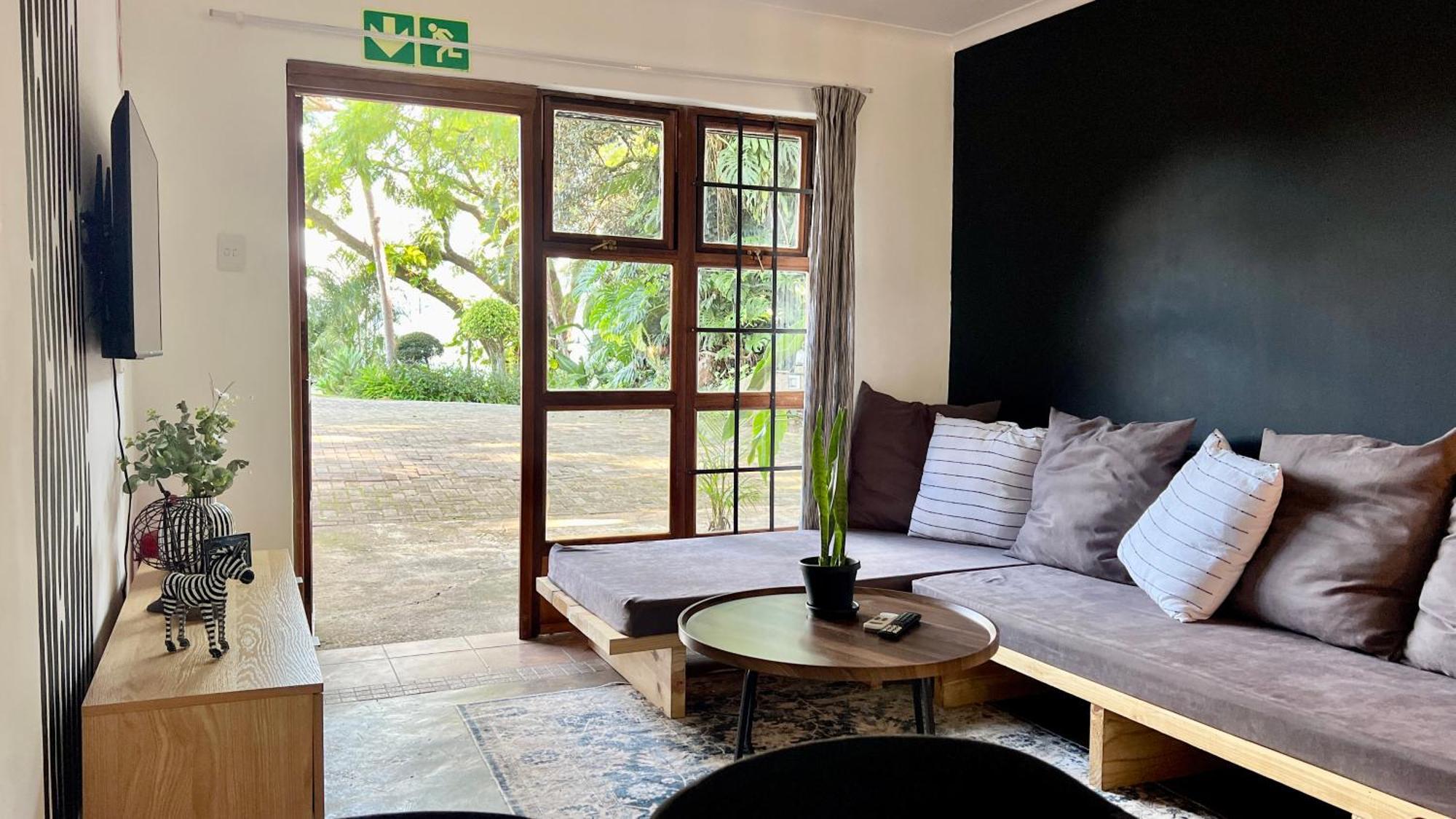 Loerieroep Estate - Mountainview Selfcatering Accommodation Nelspruit 넬스프리트 외부 사진